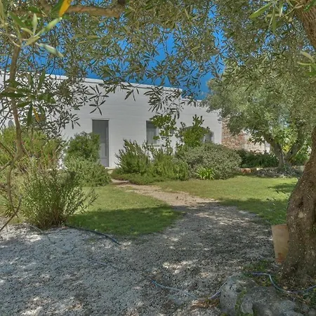 Trullo Sant'andrea Βίλα *