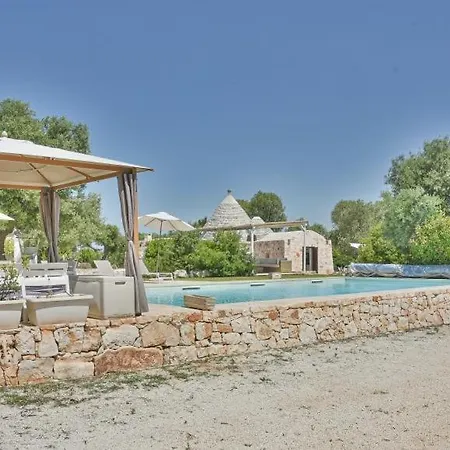 Trullo Sant'andrea Βίλα *